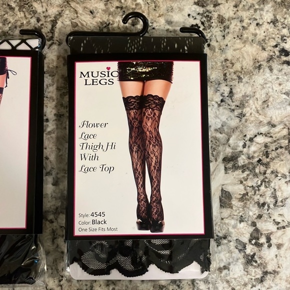 2 pairs Black Lace and Fishnet Stockings - Picture 2 of 5
